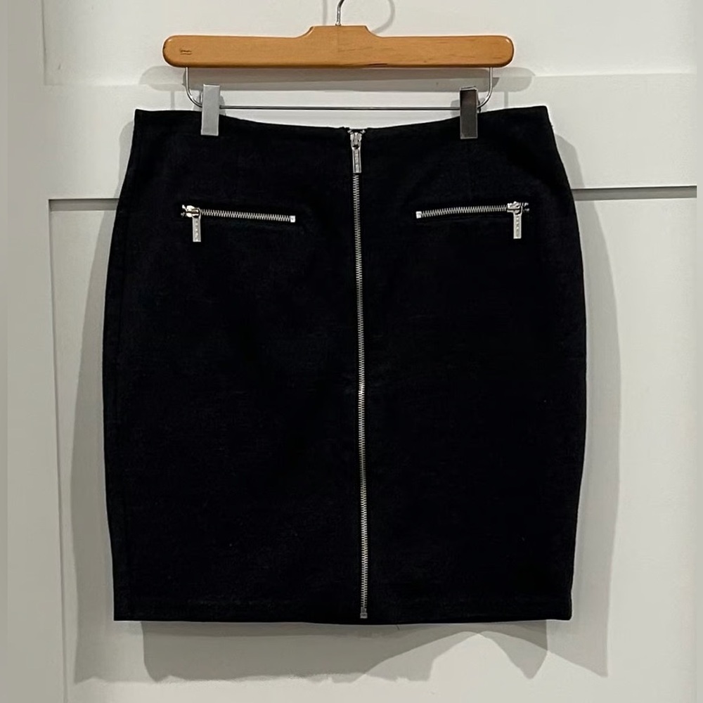 Michael Kors Black Zippered Women's Skirt